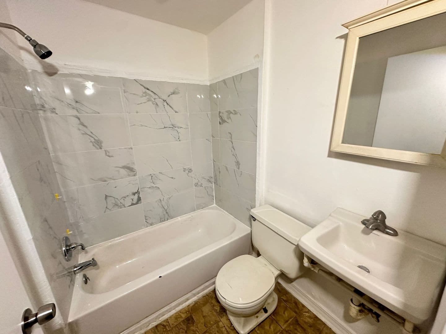 Beaumont Apartment: 2401 Franklin St.