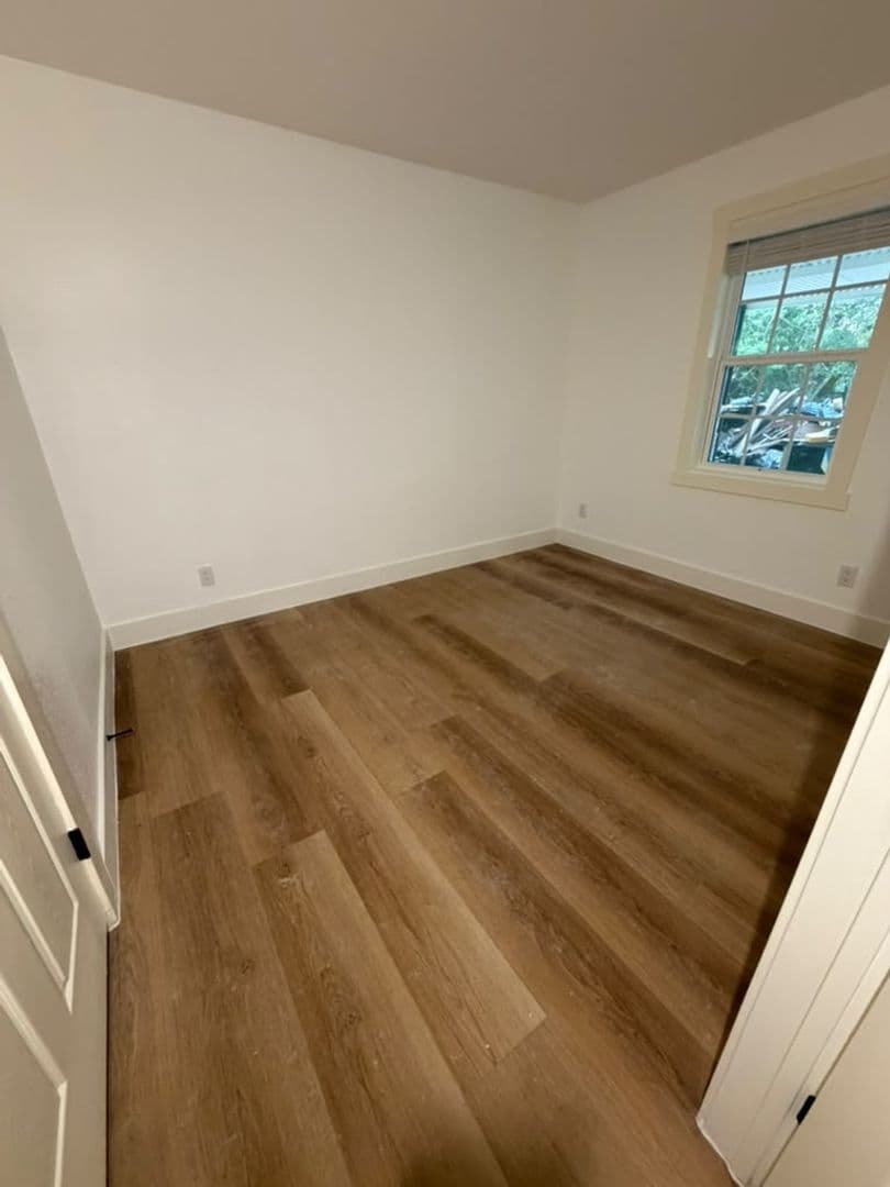 West Orange House: 208 Irene St
