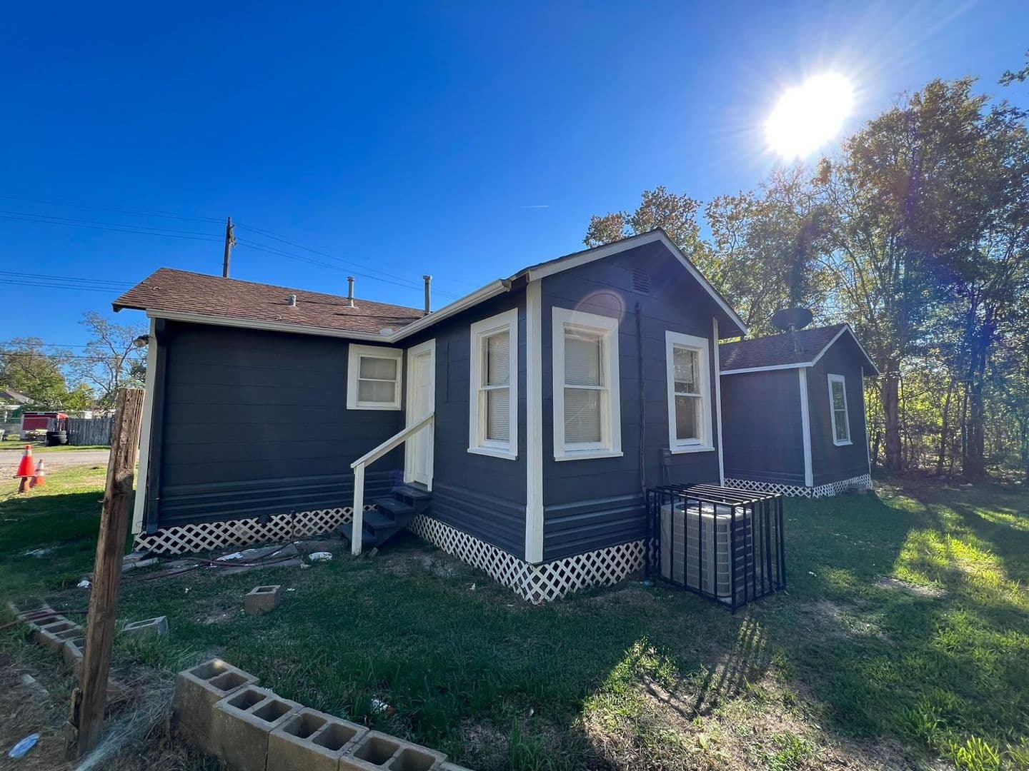 Beaumont Apartment: 690 Avenue E