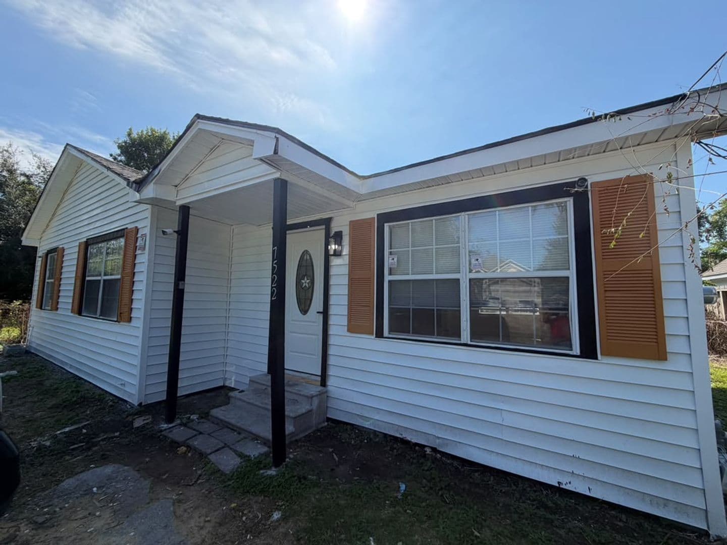 Houston House: 7522 Springdale St