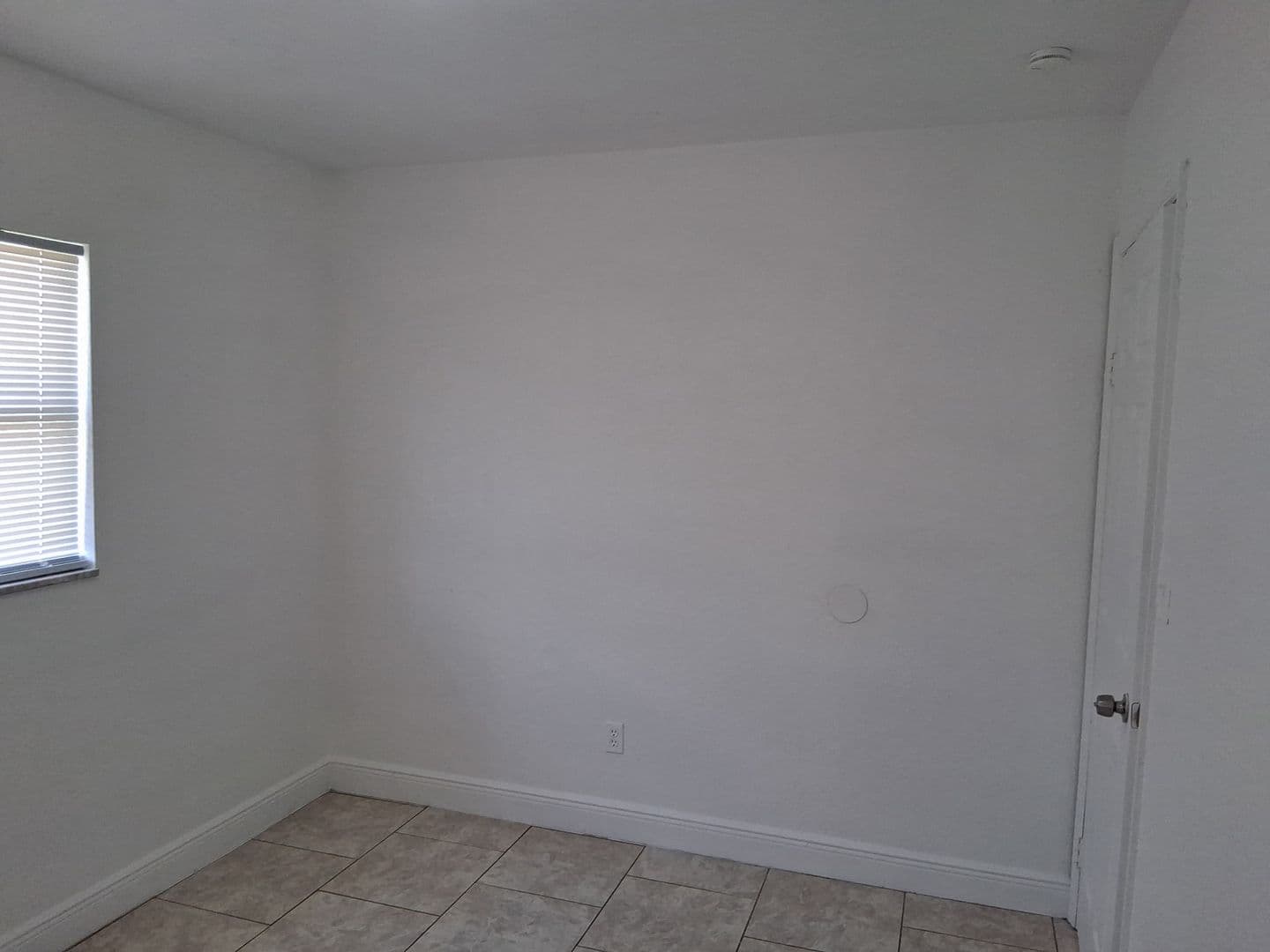 Tampa House: 7921 DAHLIA AVE