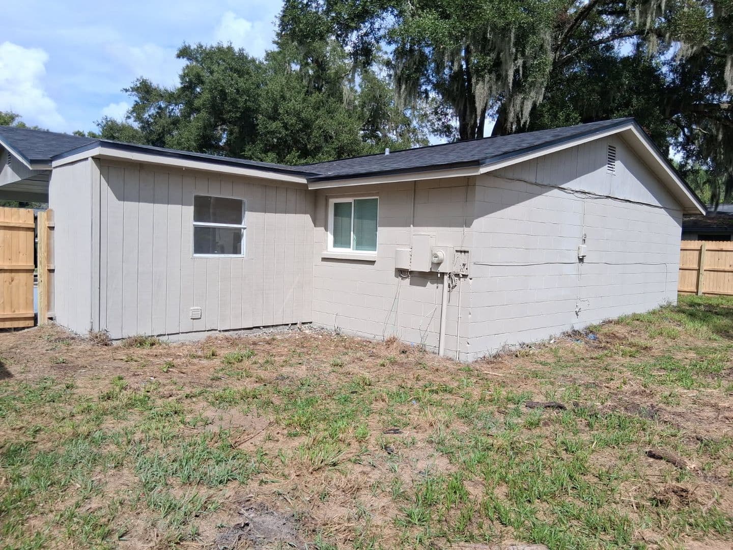 Seffner House: 103 Hickory Ln