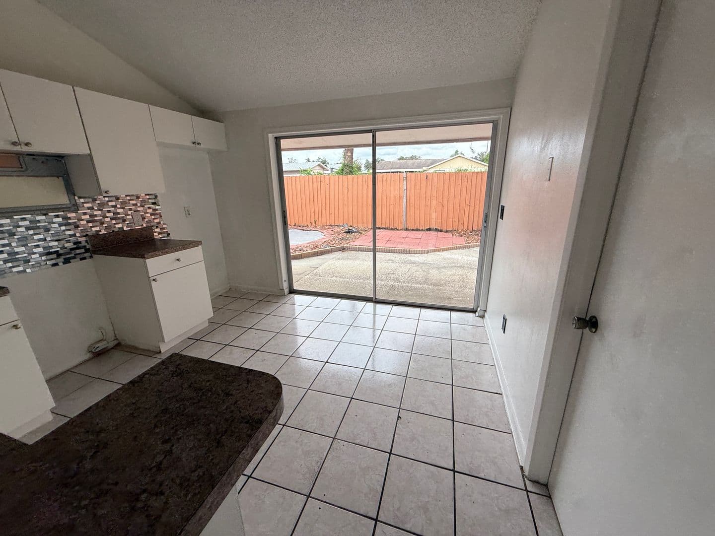 Tampa House: 8594 Briar Grove Cir