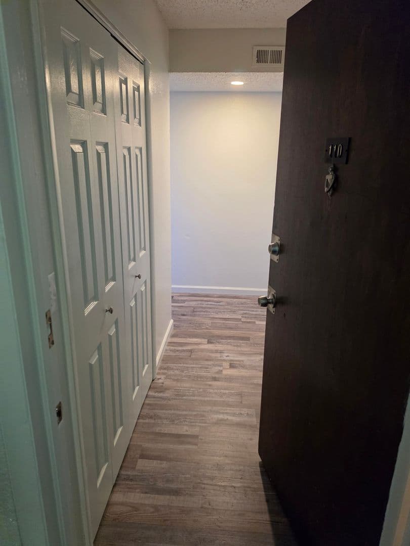 Wichita Apartment: 920 S. Rock Road