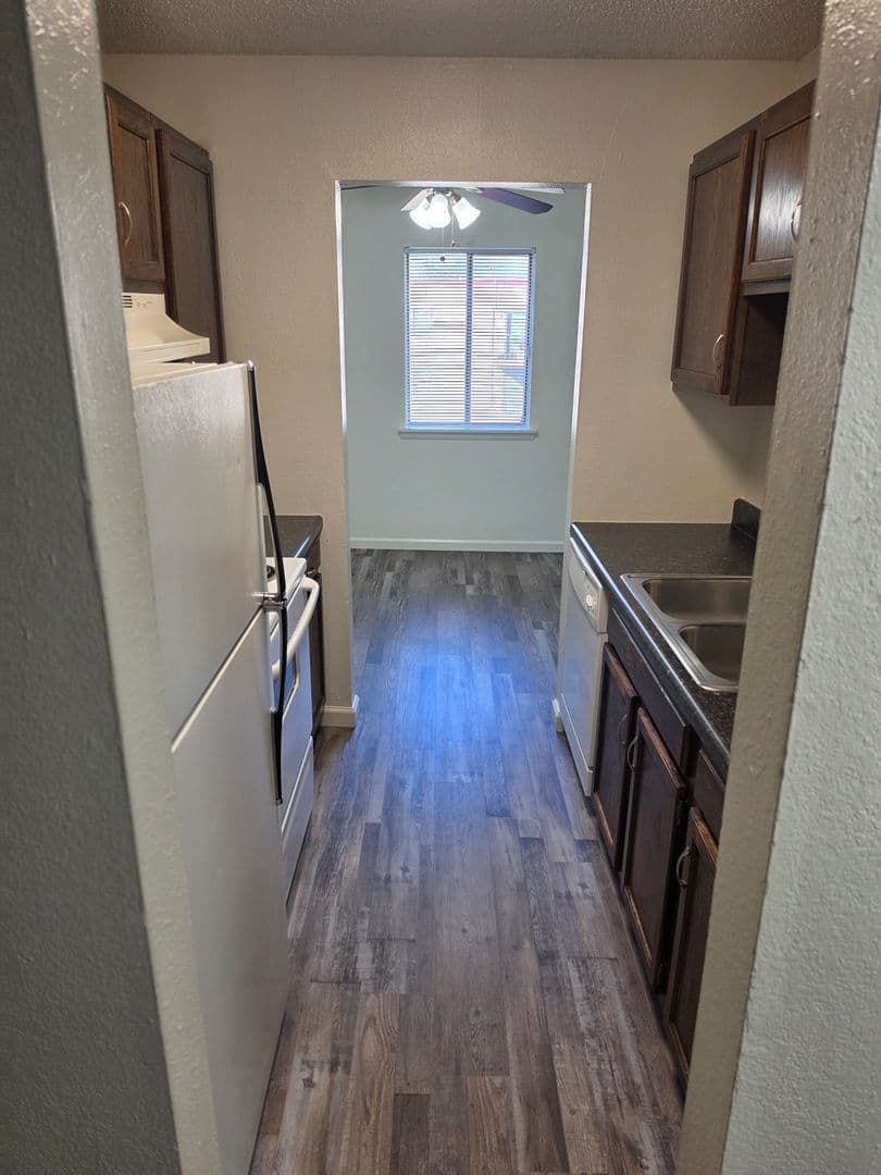 Wichita Apartment: 920 S. Rock Road