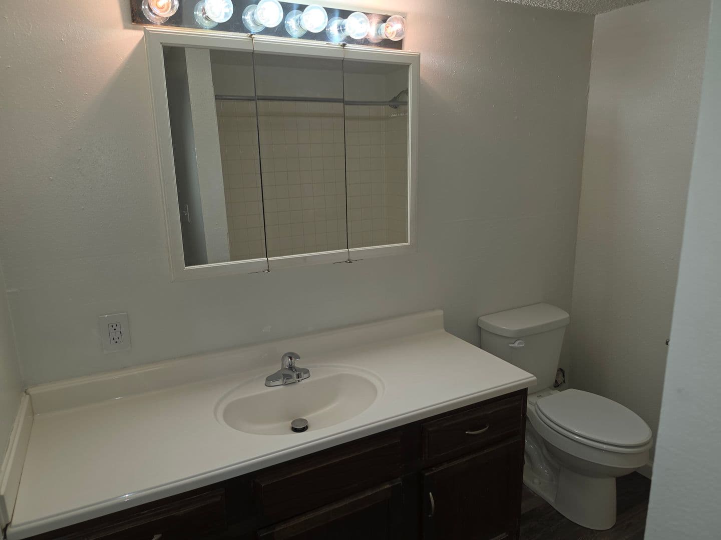 Wichita Apartment: 920 S. Rock Road