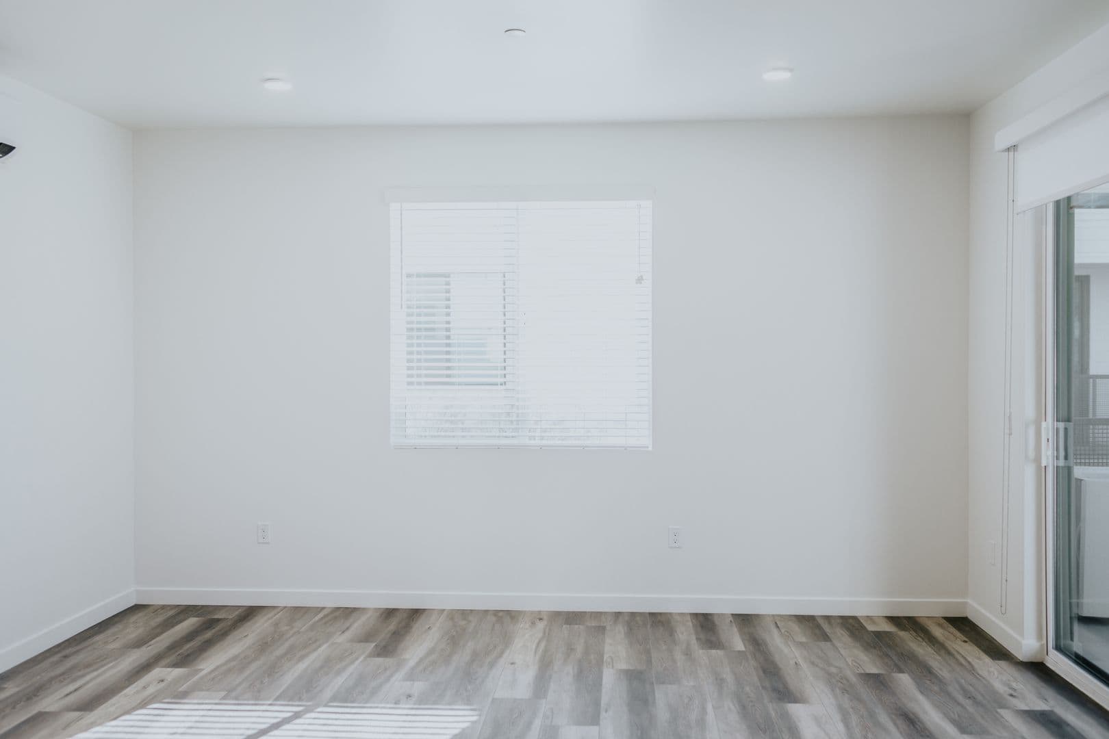 Bakersfield Apartment: 250 South Heath Road