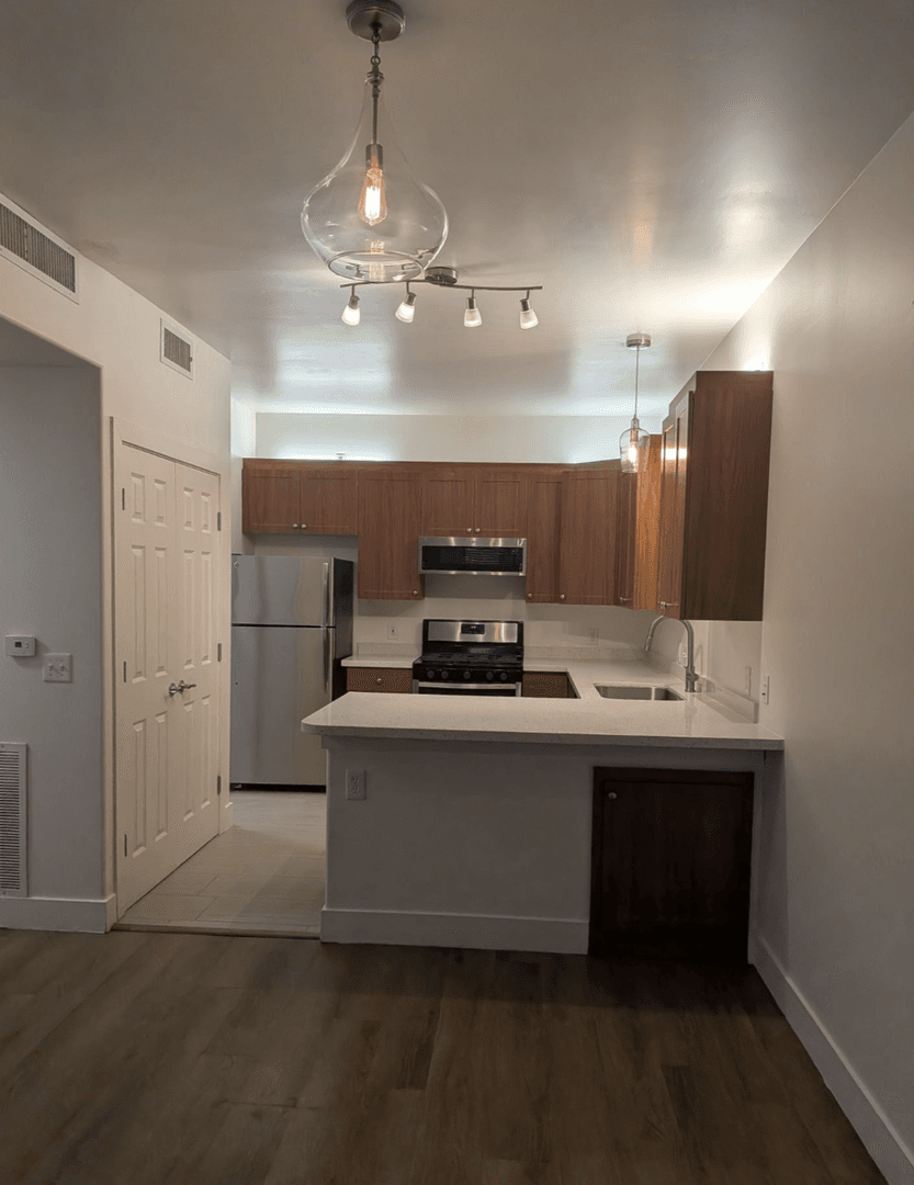 Bakersfield Apartment: 4201 Jewetta Avenue