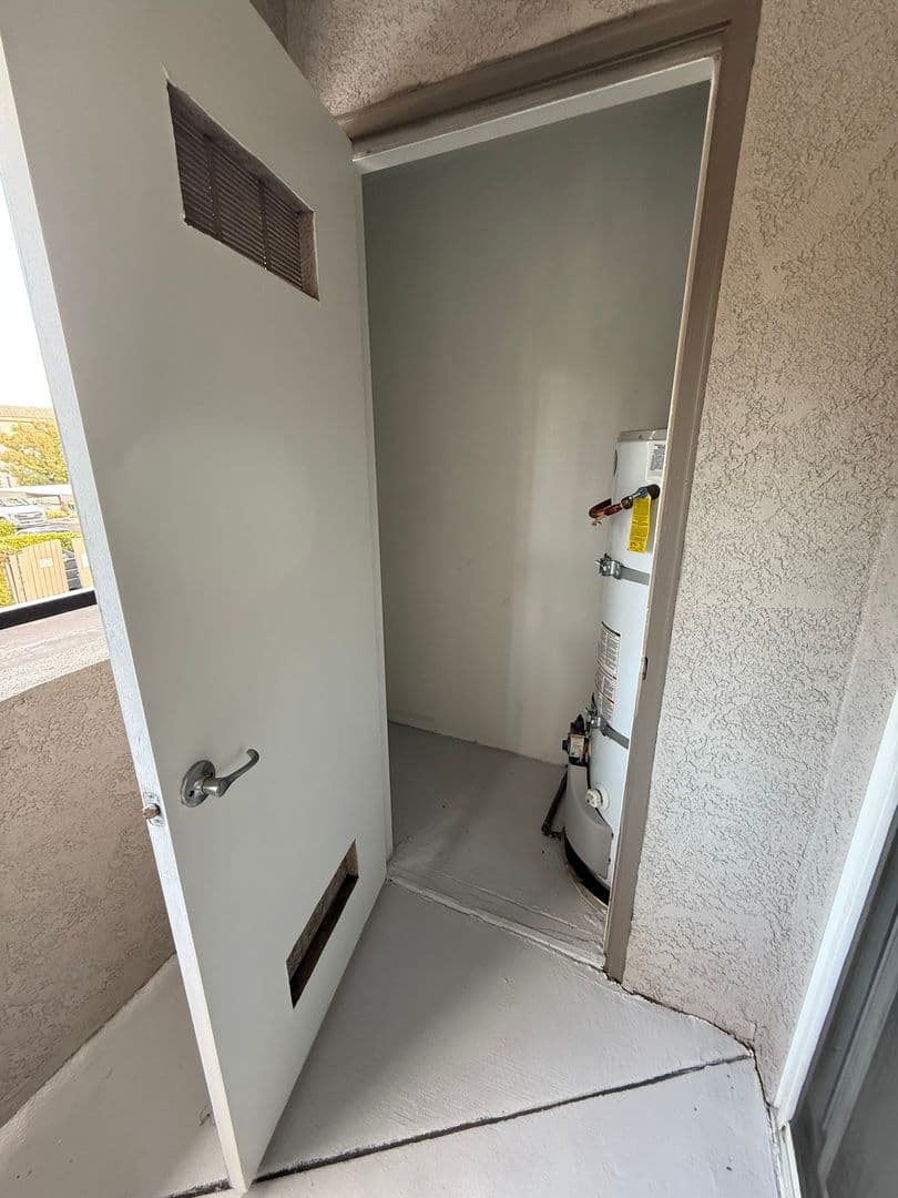 Bakersfield Apartment: 1100 Mondavi Way