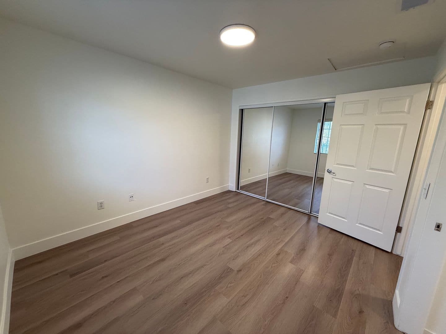 Bakersfield Apartment: 1100 Mondavi Way