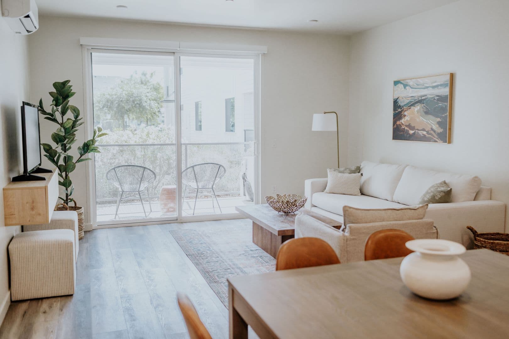 Bakersfield Apartment: 250 South Heath Road