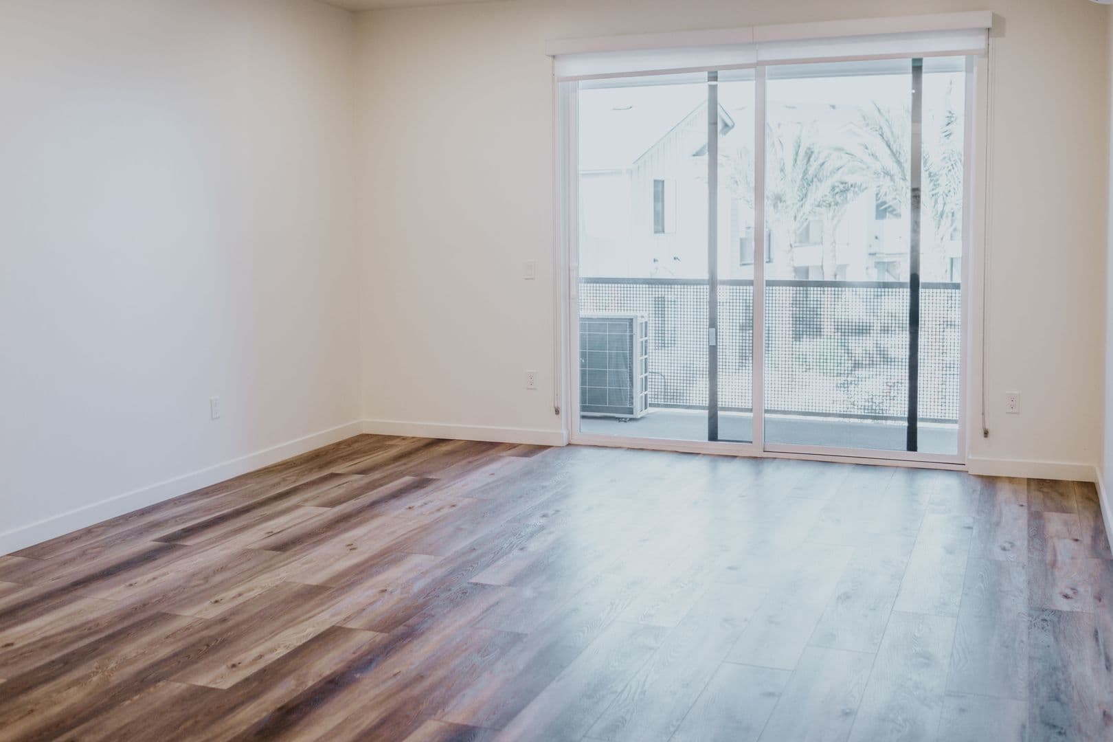 Bakersfield Apartment: 250 South Heath Road