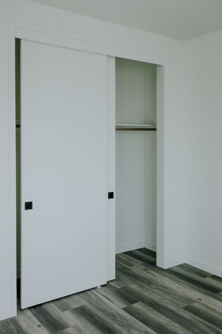 Bakersfield Apartment: 250 South Heath Road