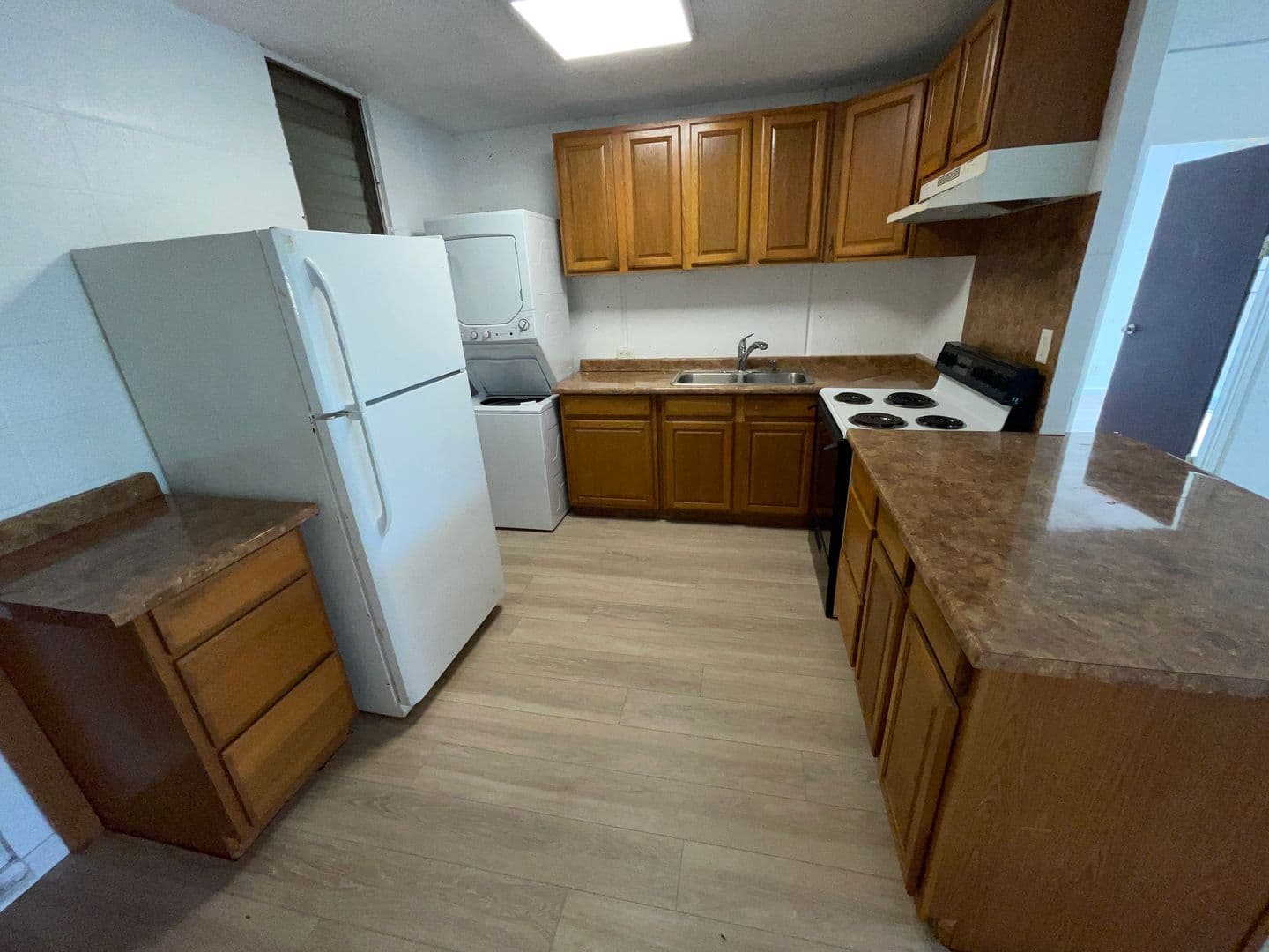 Mililani Condo: 95-065 Waikalani Dr F101