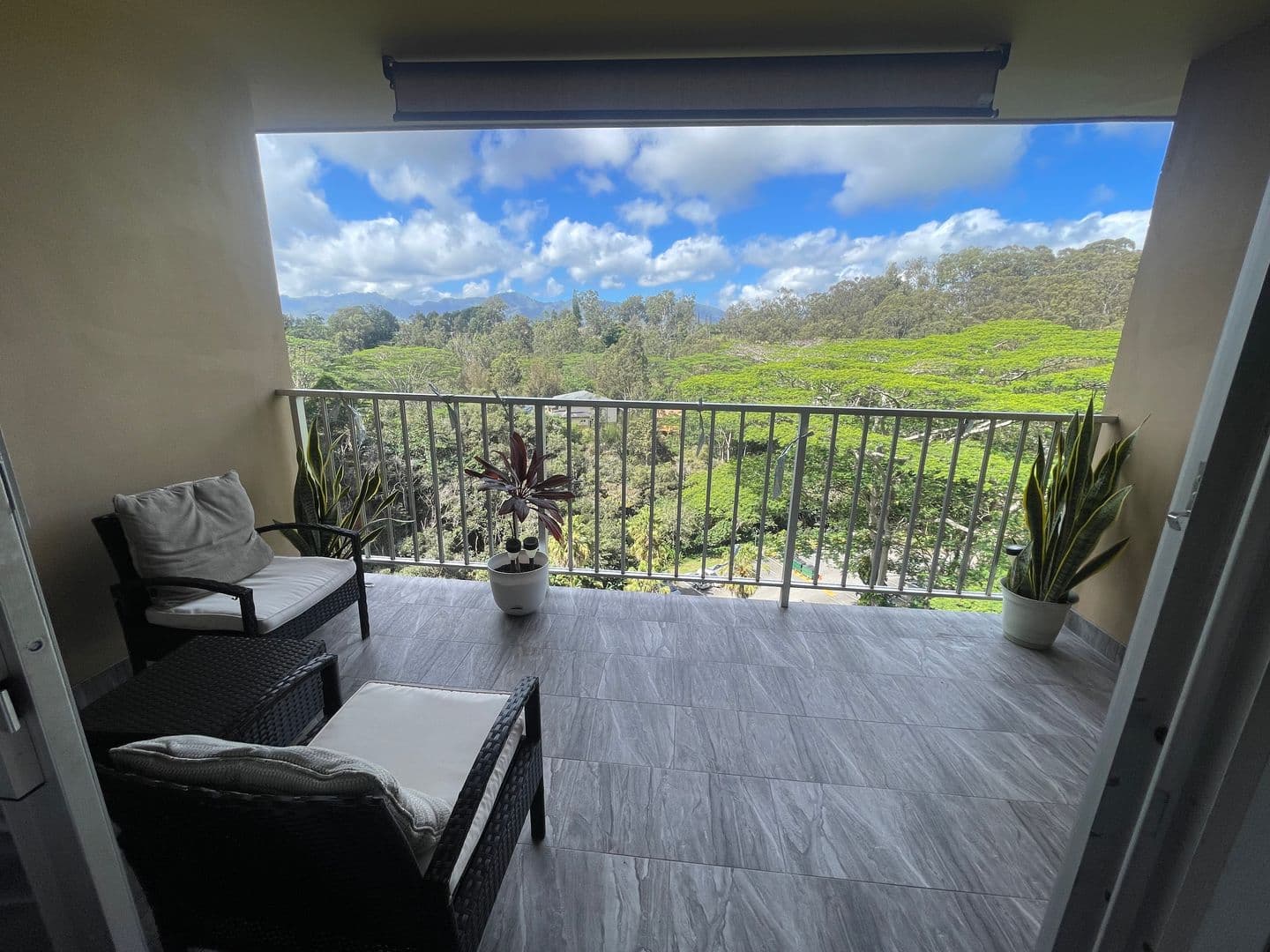 Mililani Condo: 95-227 Waikalani Dr #A1203