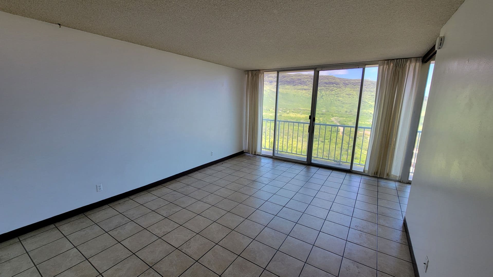 Waianae House: 84-710 Kili Dr #1519