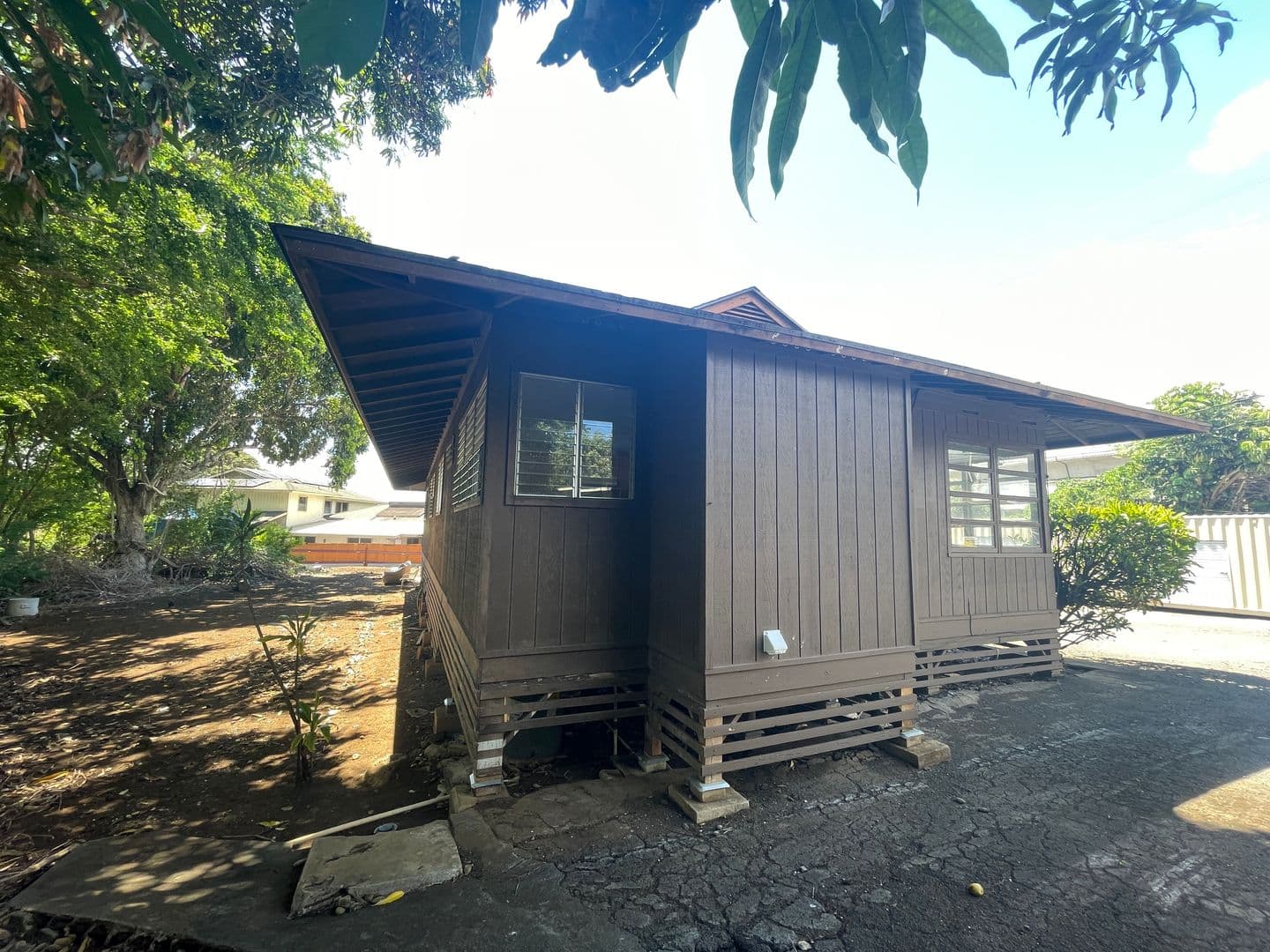 Aiea House: 98-277 Kam. Hwy. D1