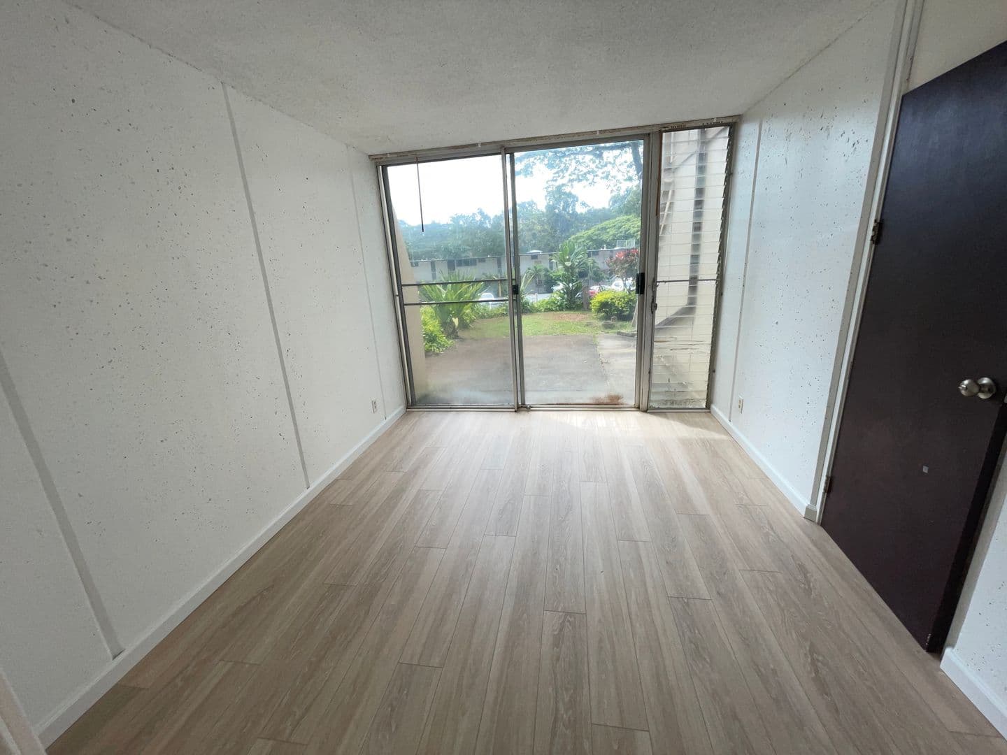 Mililani Condo: 95-065 Waikalani Dr F101