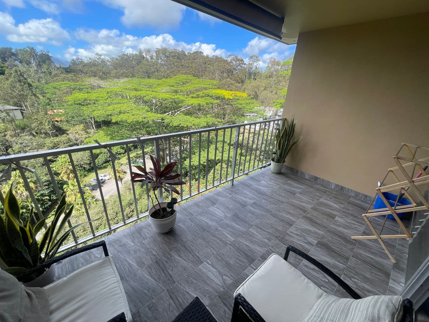 Mililani Condo: 95-227 Waikalani Dr #A1203