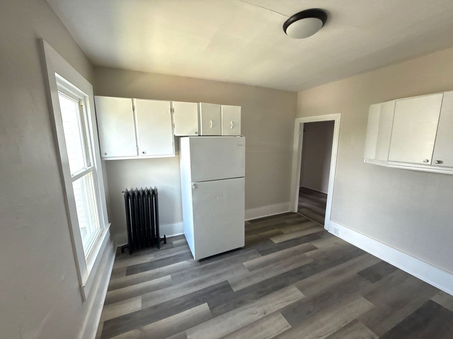 Millville Apartment: 230 N 3rd Street