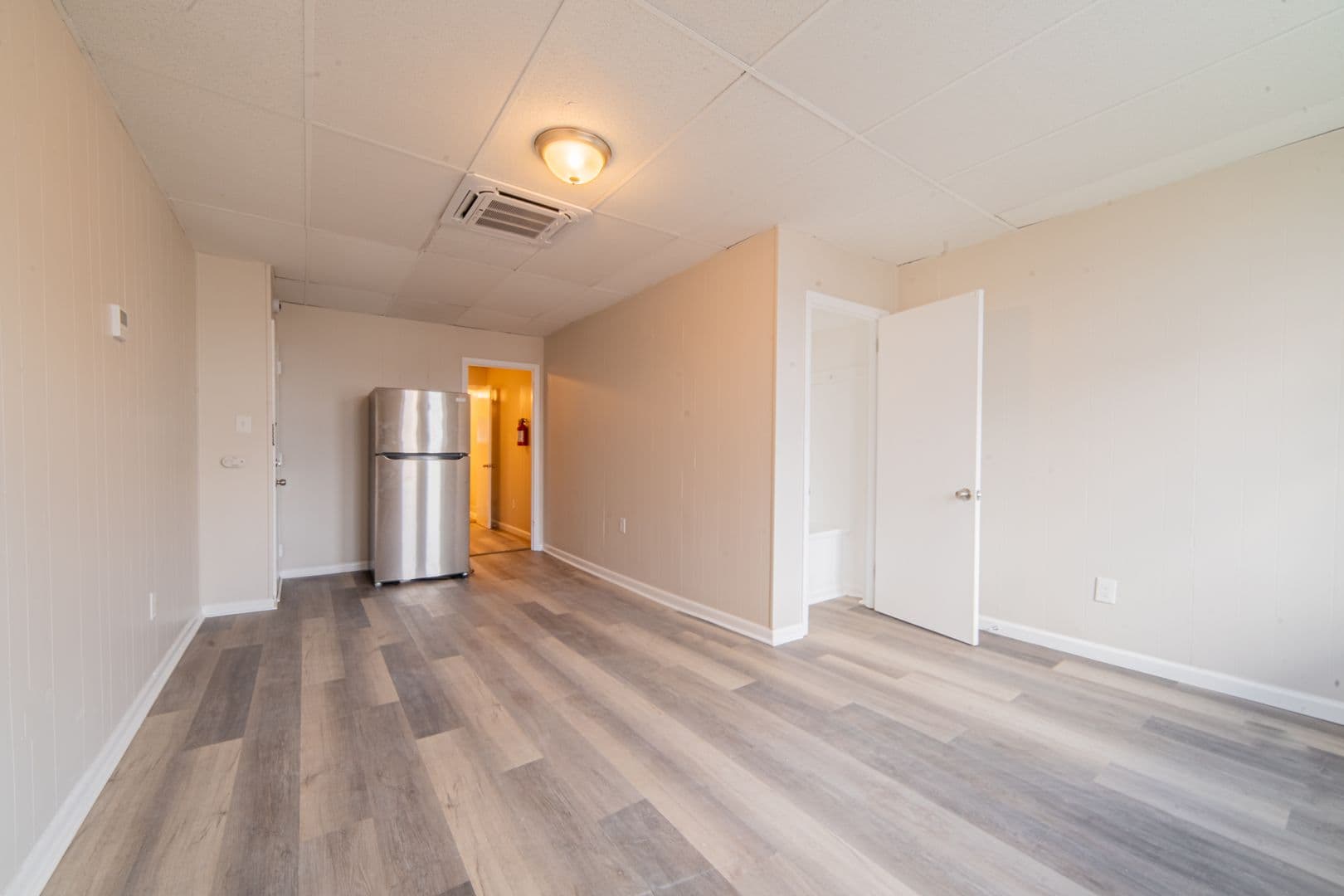 Millville Apartment: 110-112-114 N High Street