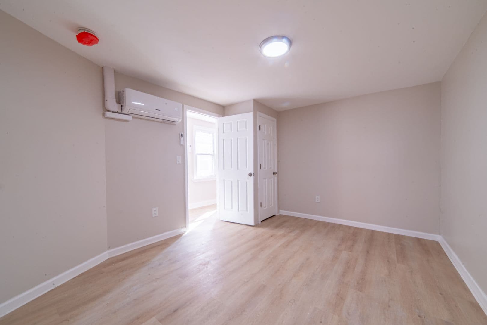 Atlantic City Townhome: 115 N Delancy Pl