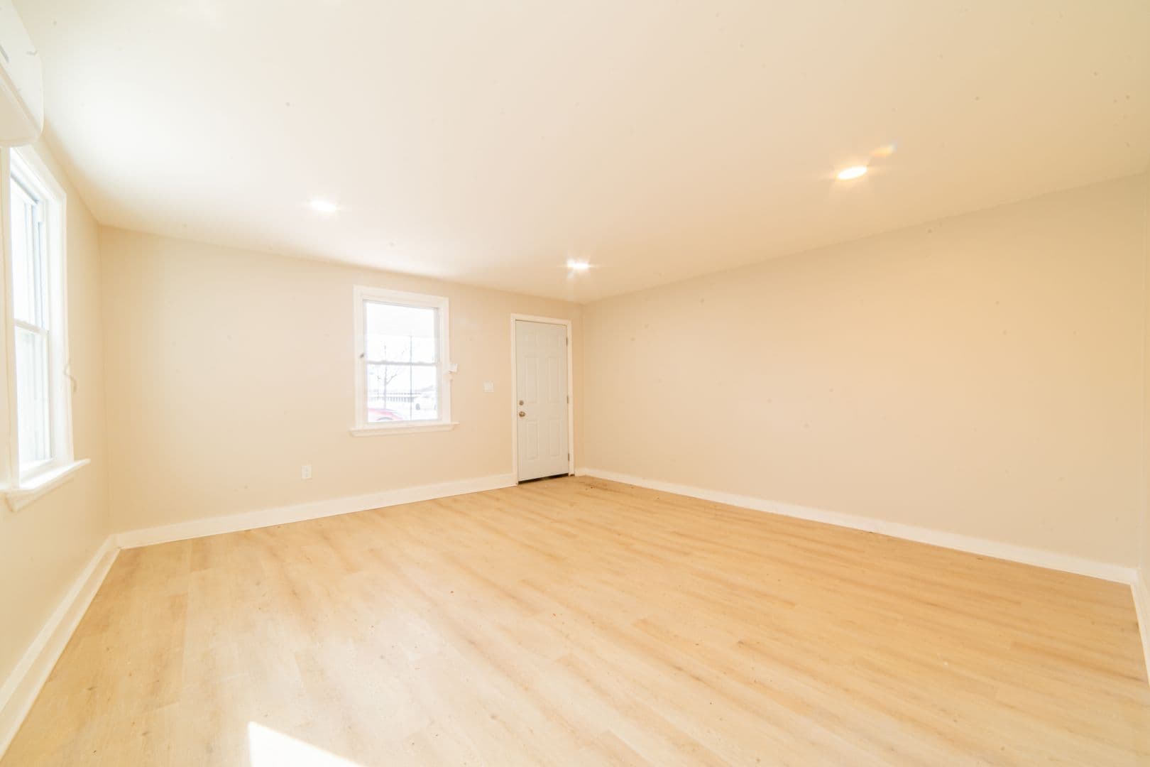 Atlantic City Townhome: 115 N Delancy Pl