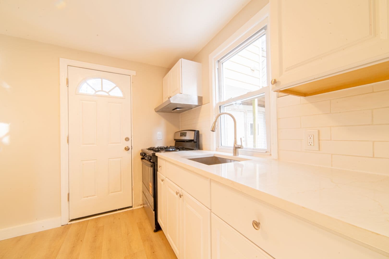 Atlantic City Townhome: 115 N Delancy Pl