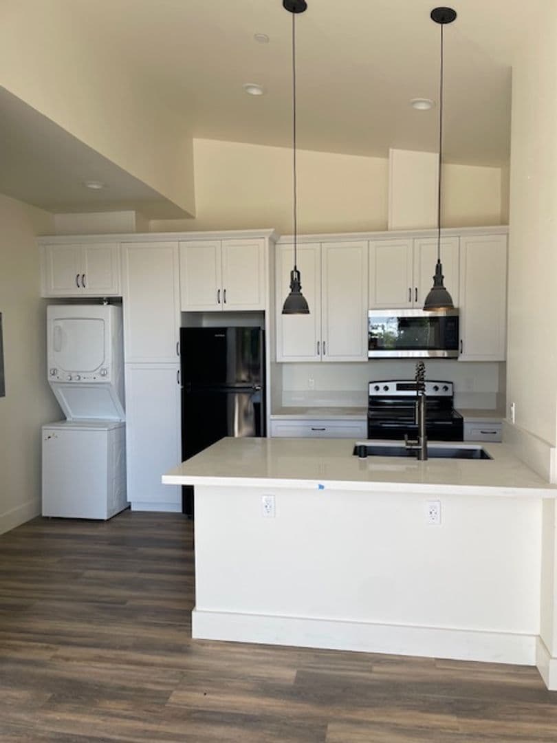Atascadero Apartment: 5970 Madera Place