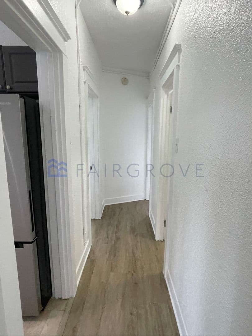 Long Beach Apartment: 920 N Washington Pl
