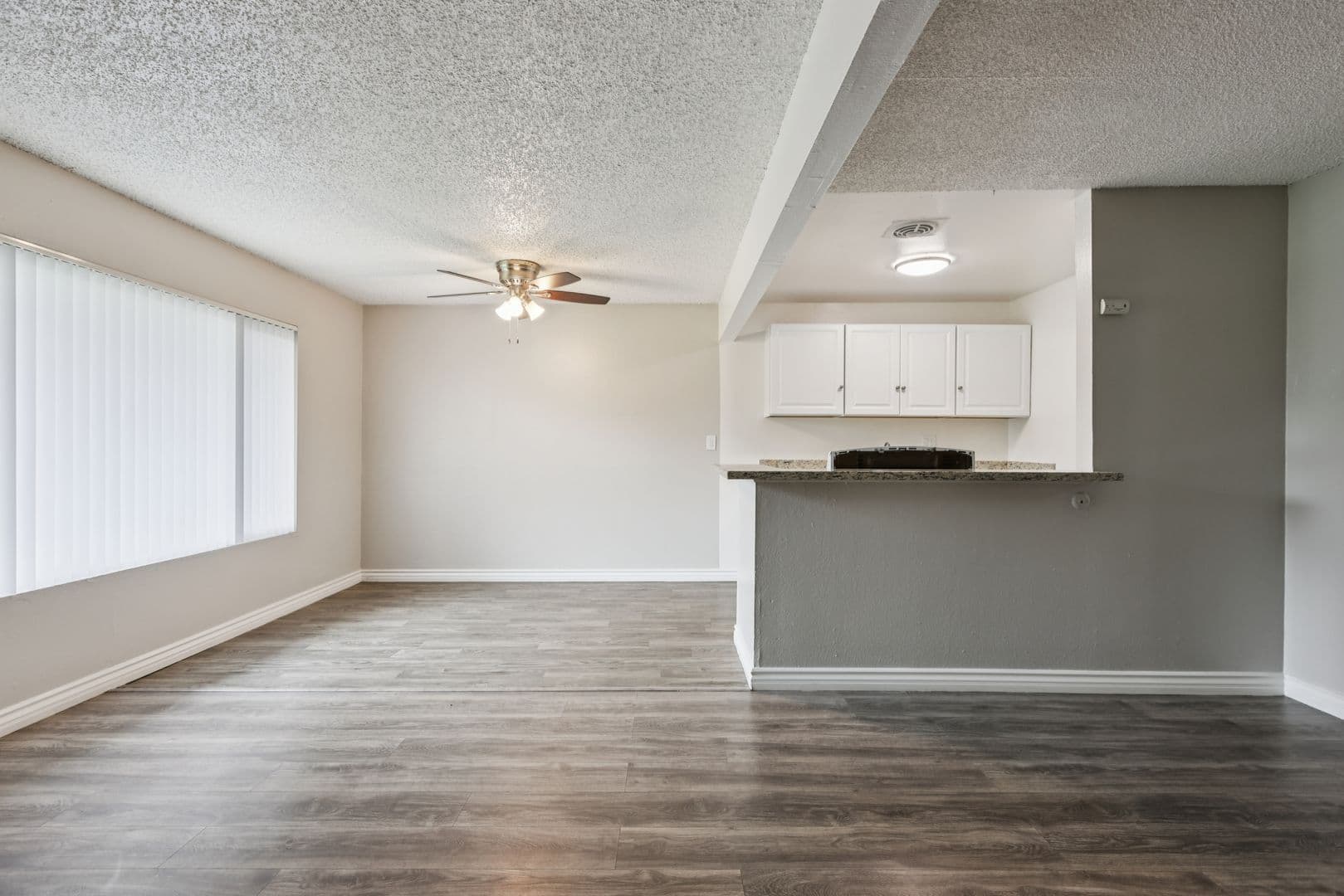 Anaheim Apartment: 145 S Westchester Dr