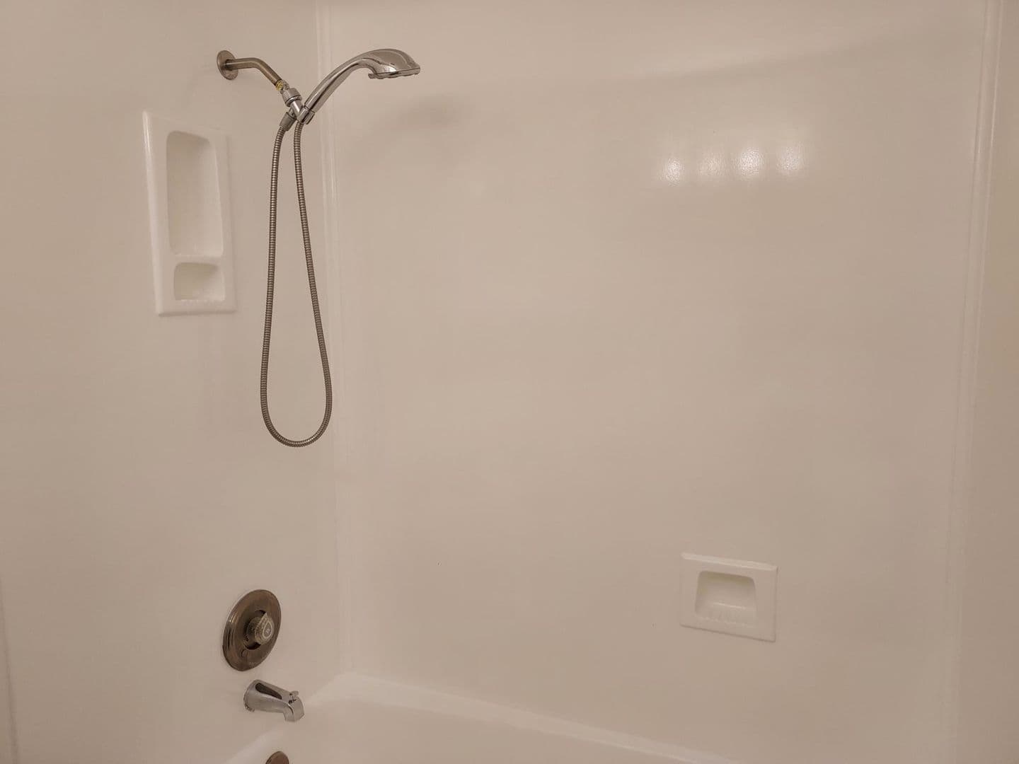 San Diego Apartment: 4433 Montalvo St