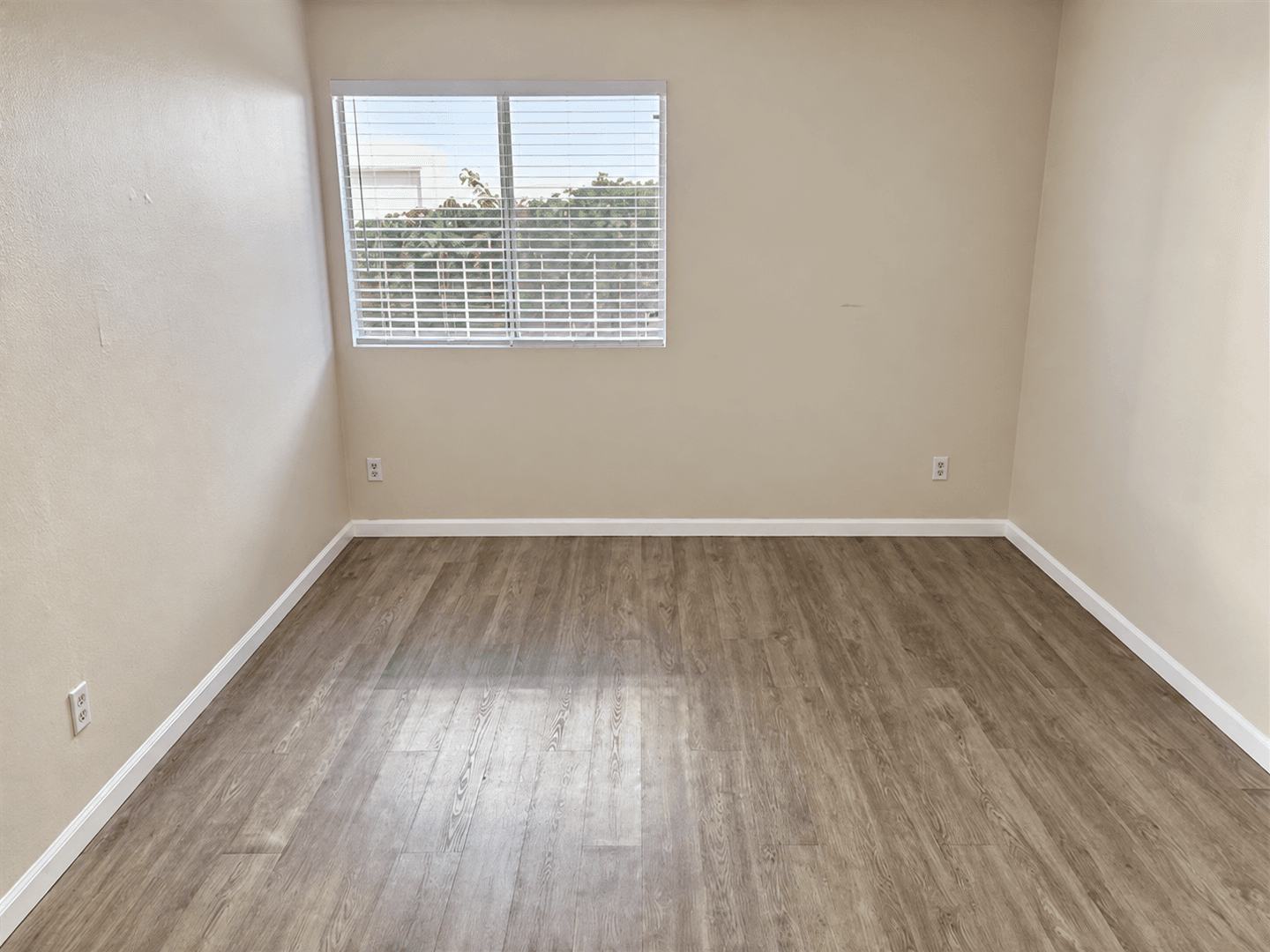 El Cajon Apartment: 420-470 Jamacha Road