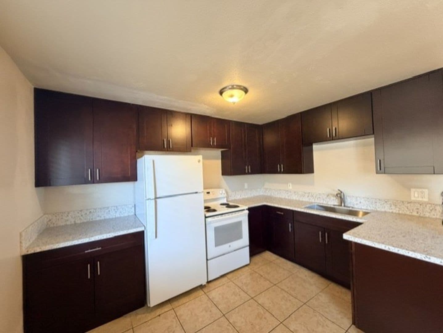 San Diego Apartment: 4960-4970 Auburn Drive