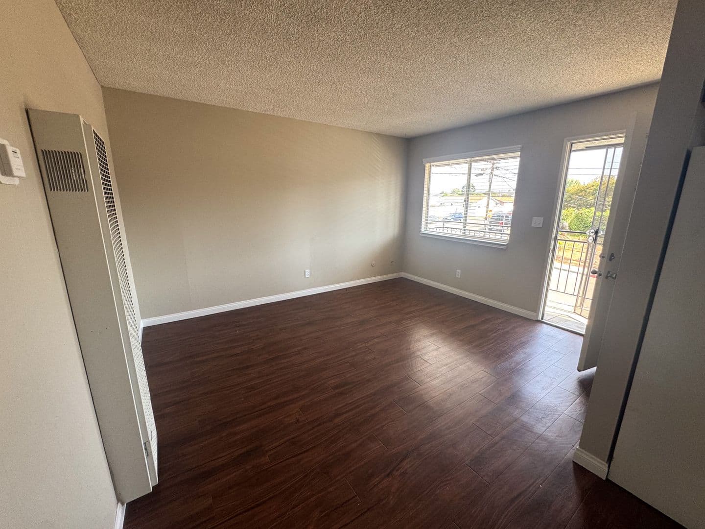 Imperial Beach Apartment: 1490 Hemlock Ave