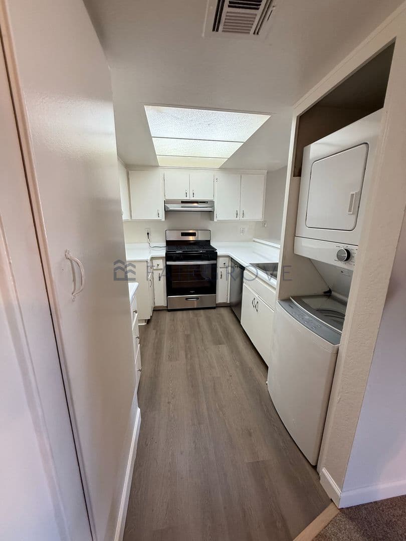 Upland Apartment: 330 Amber Ct