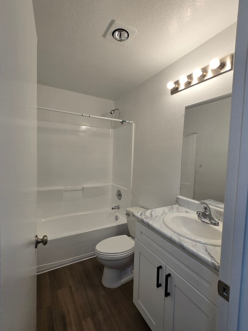 Chula Vista Apartment: 652 Moss St