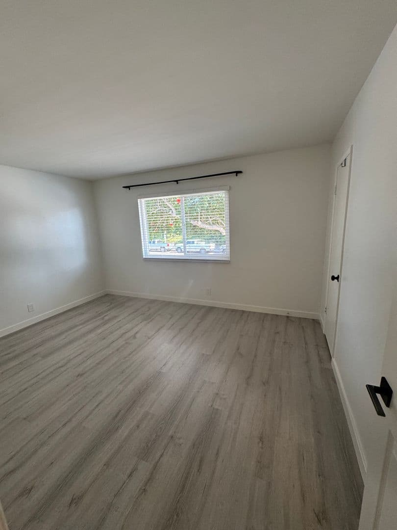 Huntington Beach Apartment: 7681 Ellis Ave