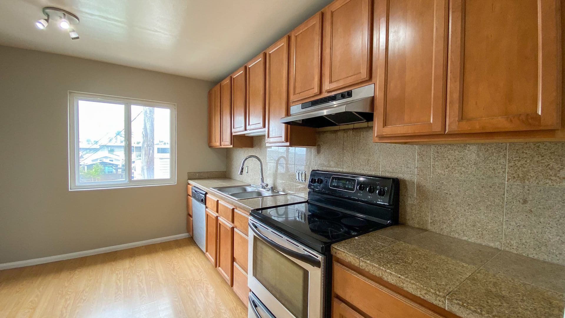 San Diego Apartment: 3785 Pershing Ave