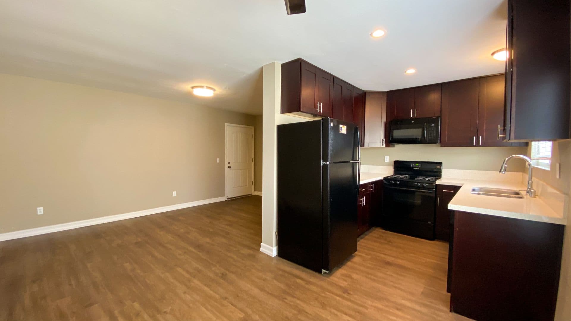 San Diego Apartment: 3859 46th Street