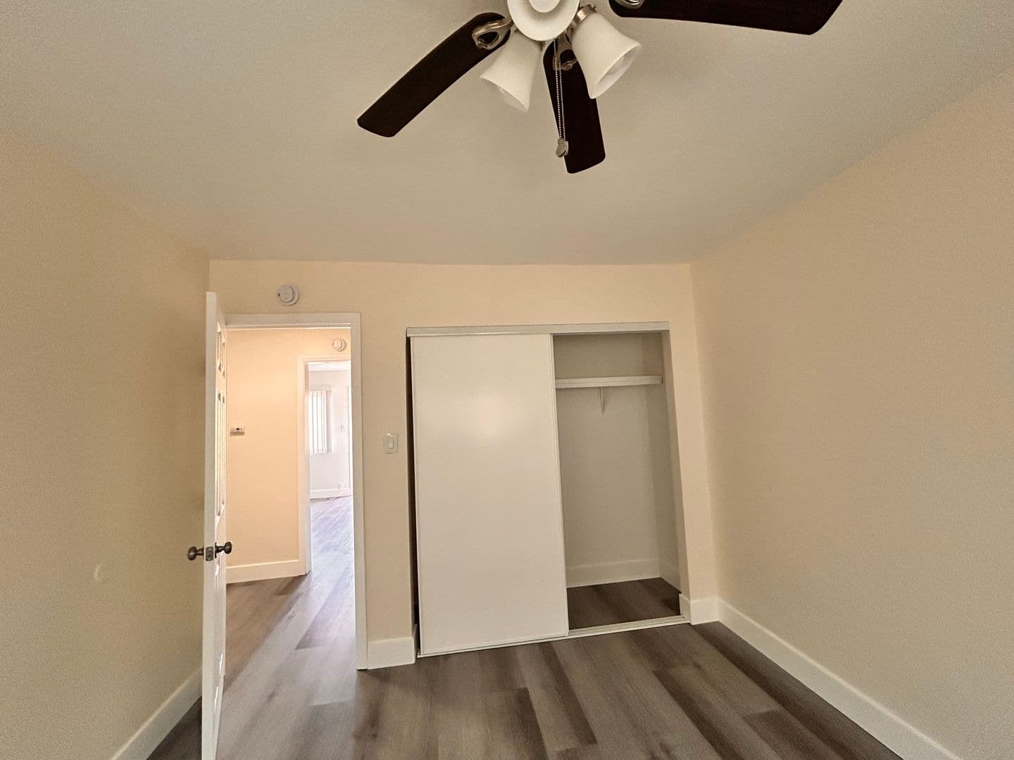 Long Beach Apartment: 1334-1336 Walnut Ave