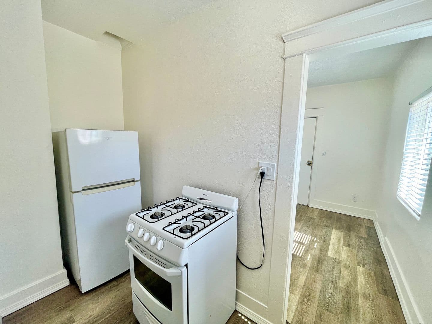 San Diego Apartment: 2143 Franklin Ave