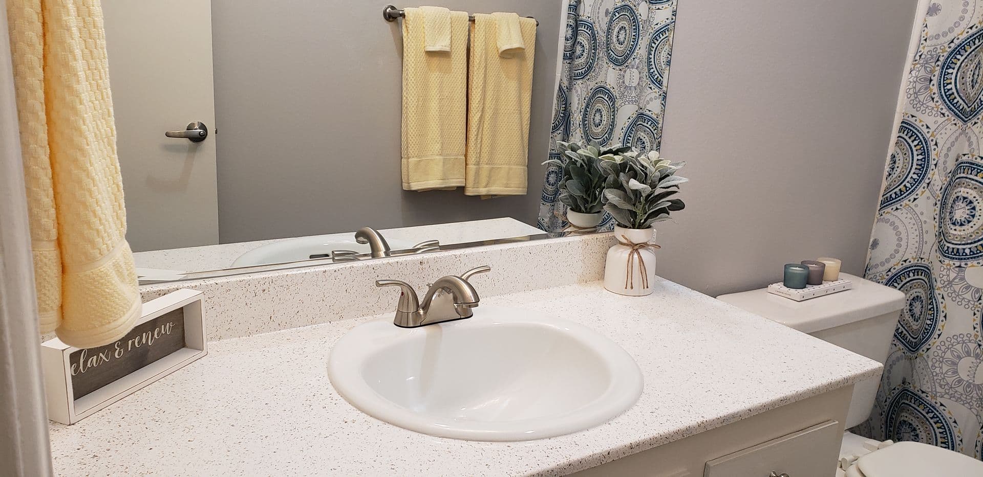 Poway Apartment: 13312 Community Rd