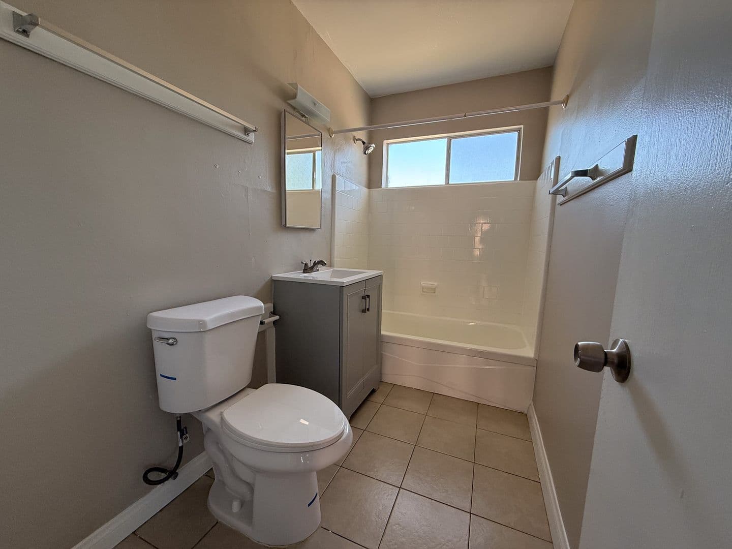 San Diego Apartment: 2715 44th St