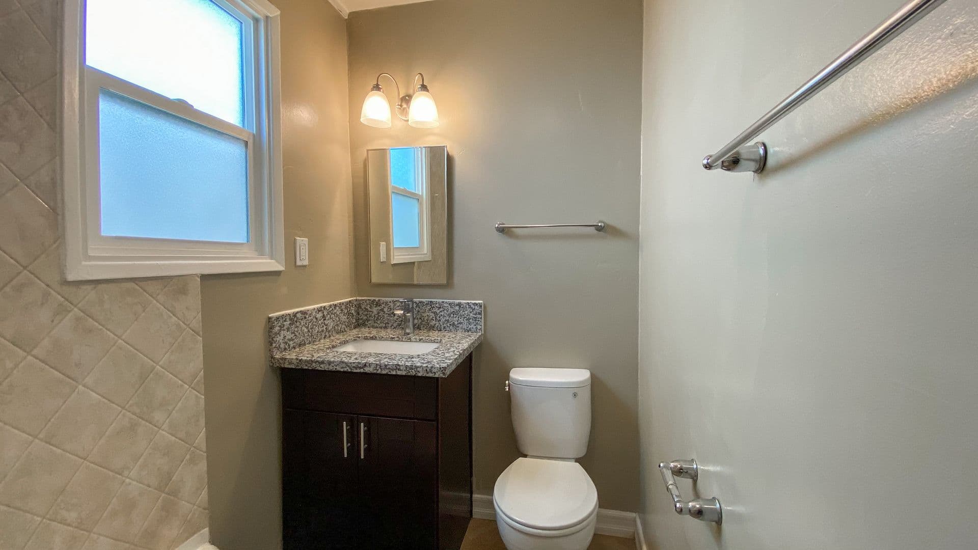 San Diego Apartment: 4154-4158 Estrella Avenue