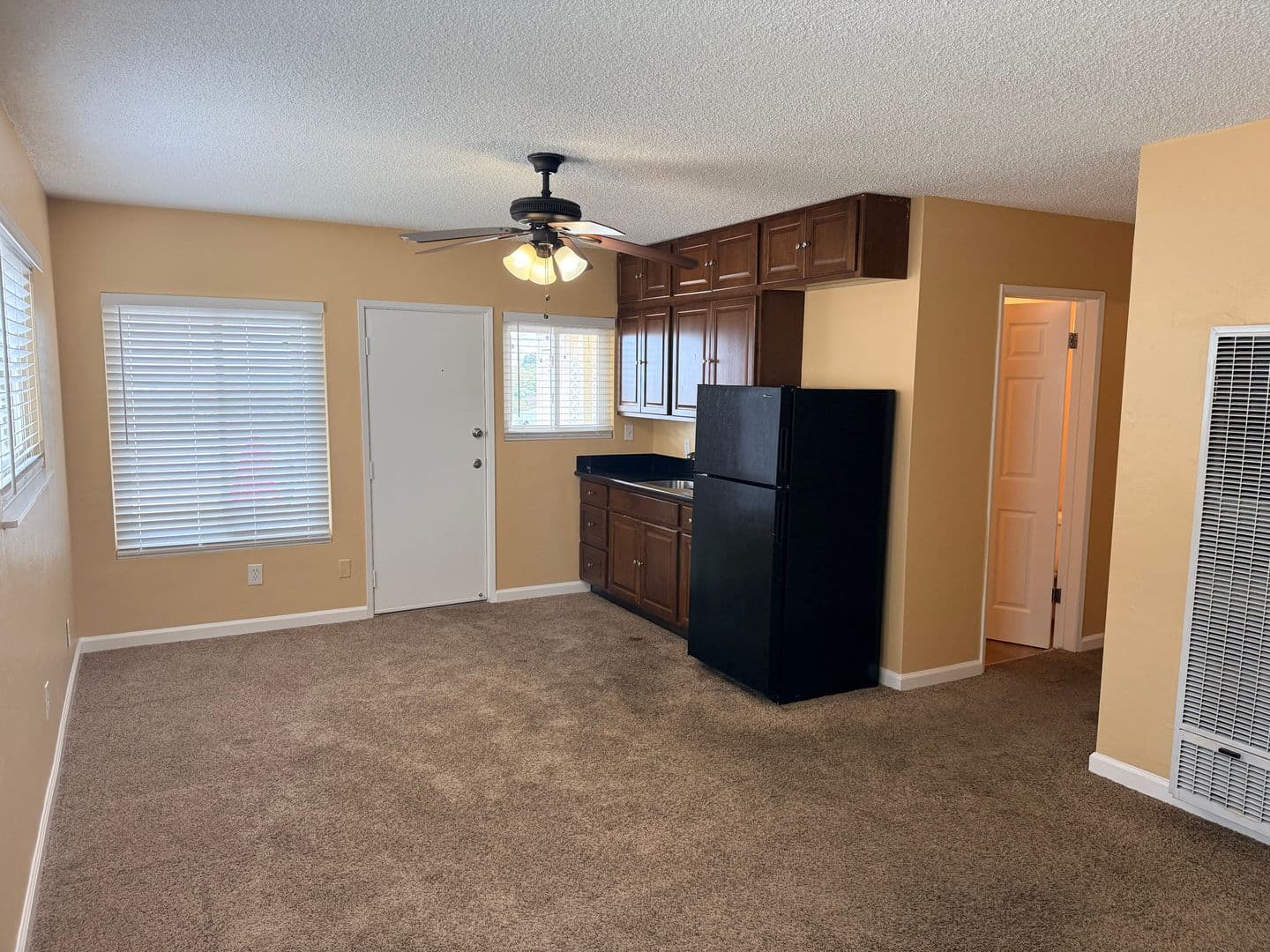 San Diego Apartment: 5847-5849 Mildred St