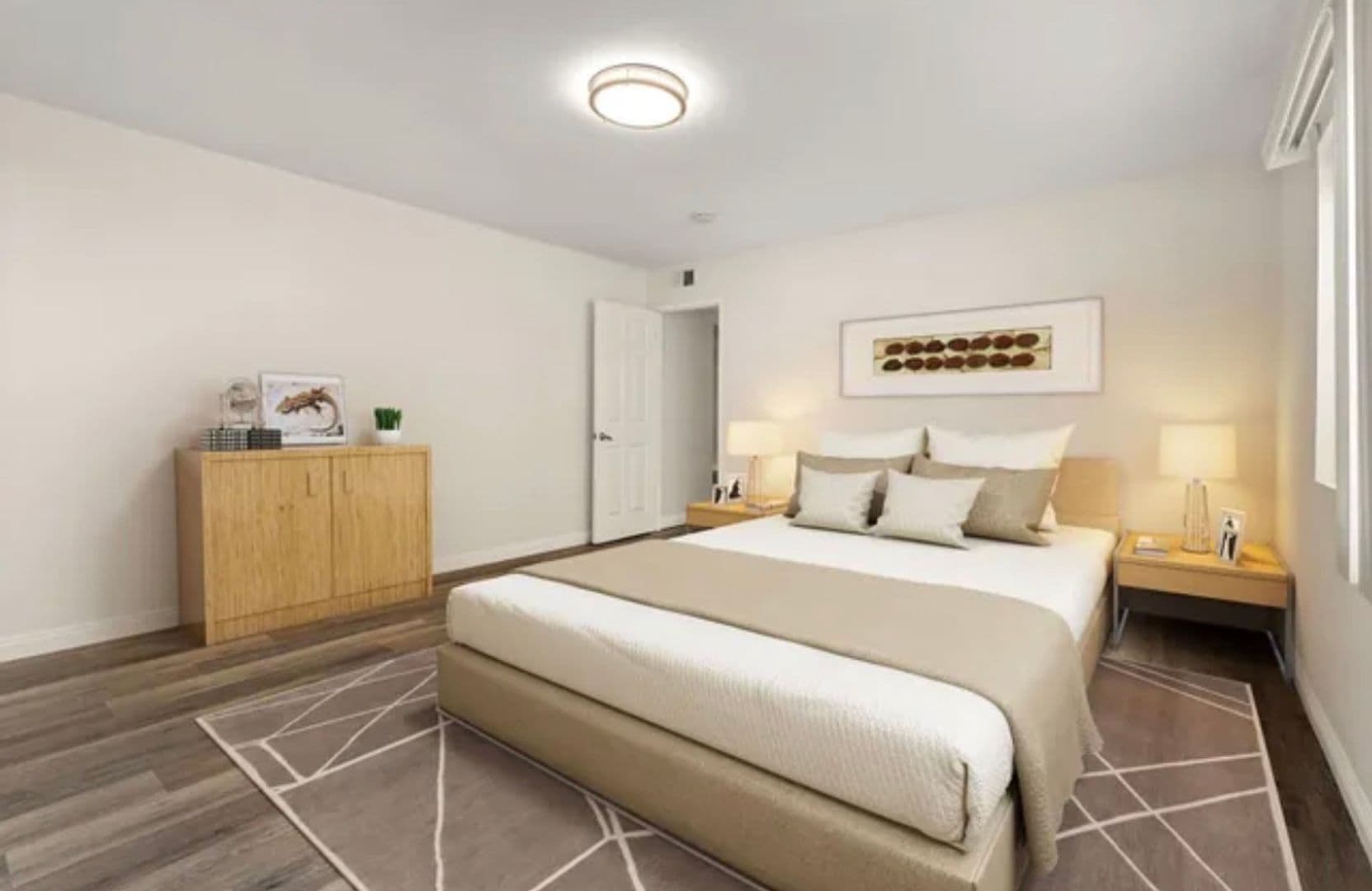 Downey Apartment: 9070 East Florence Ave