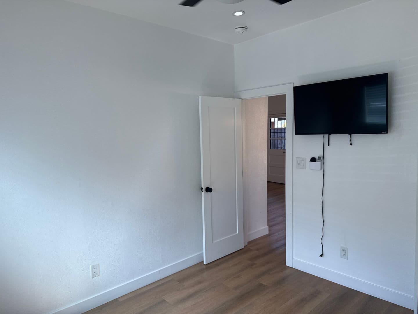 Chula Vista Apartment: 54-58 Smith Ave