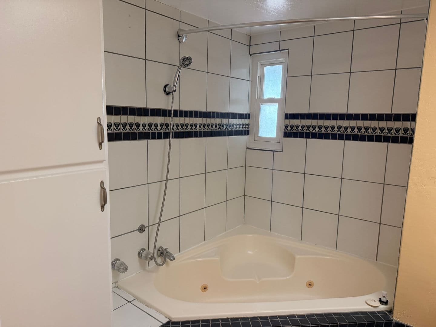 San Diego Apartment: 5847-5849 Mildred St