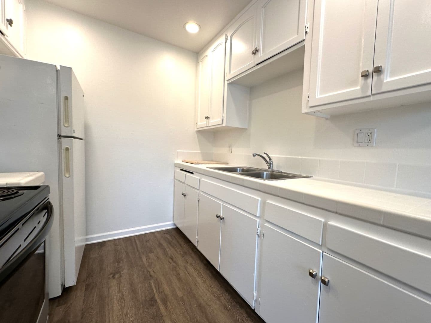 Chula Vista Apartment: 210 Quintard St